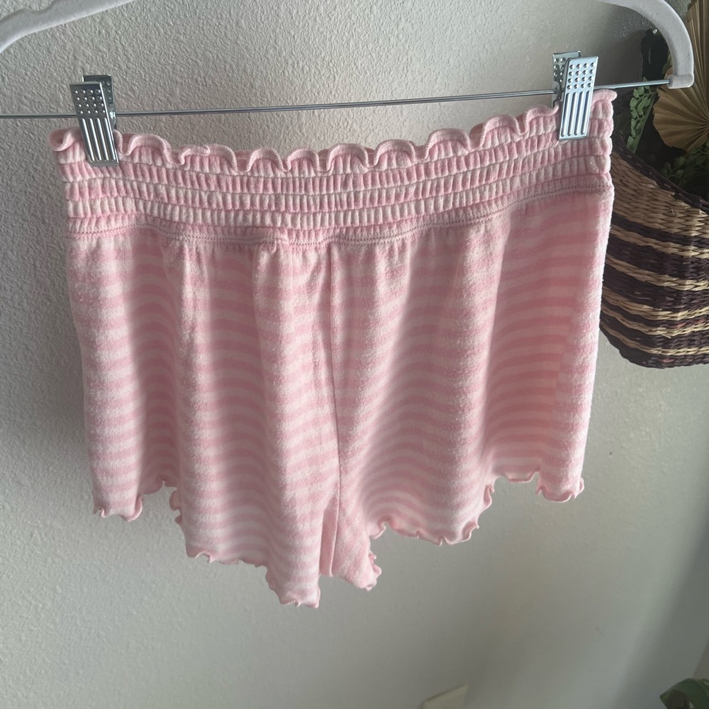 Gilly Hicks Soft Pink Ruffle Lounge Shorts - Picture 5 of 7